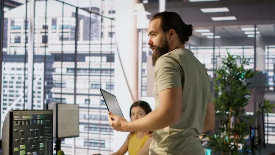 Why Choose Containerization - Professional Service Benefits